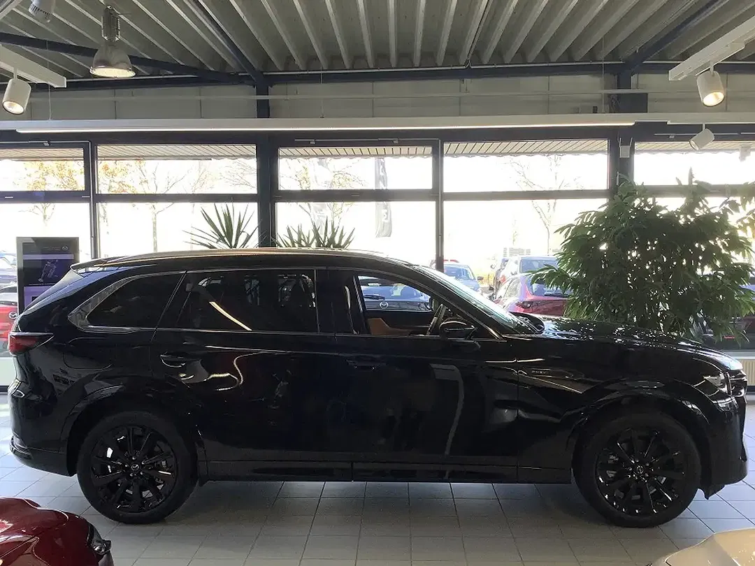 Mazda CX-80 - Thumbnail 2