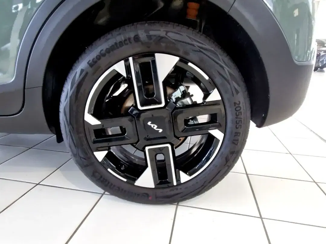 Kia Stonic - Thumbnail 11