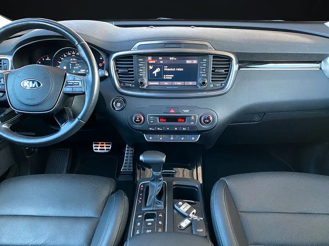 Kia Sorento - Thumbnail 10
