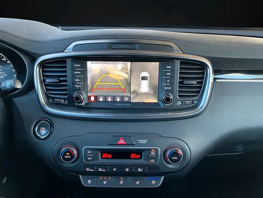 Kia Sorento - Thumbnail 11