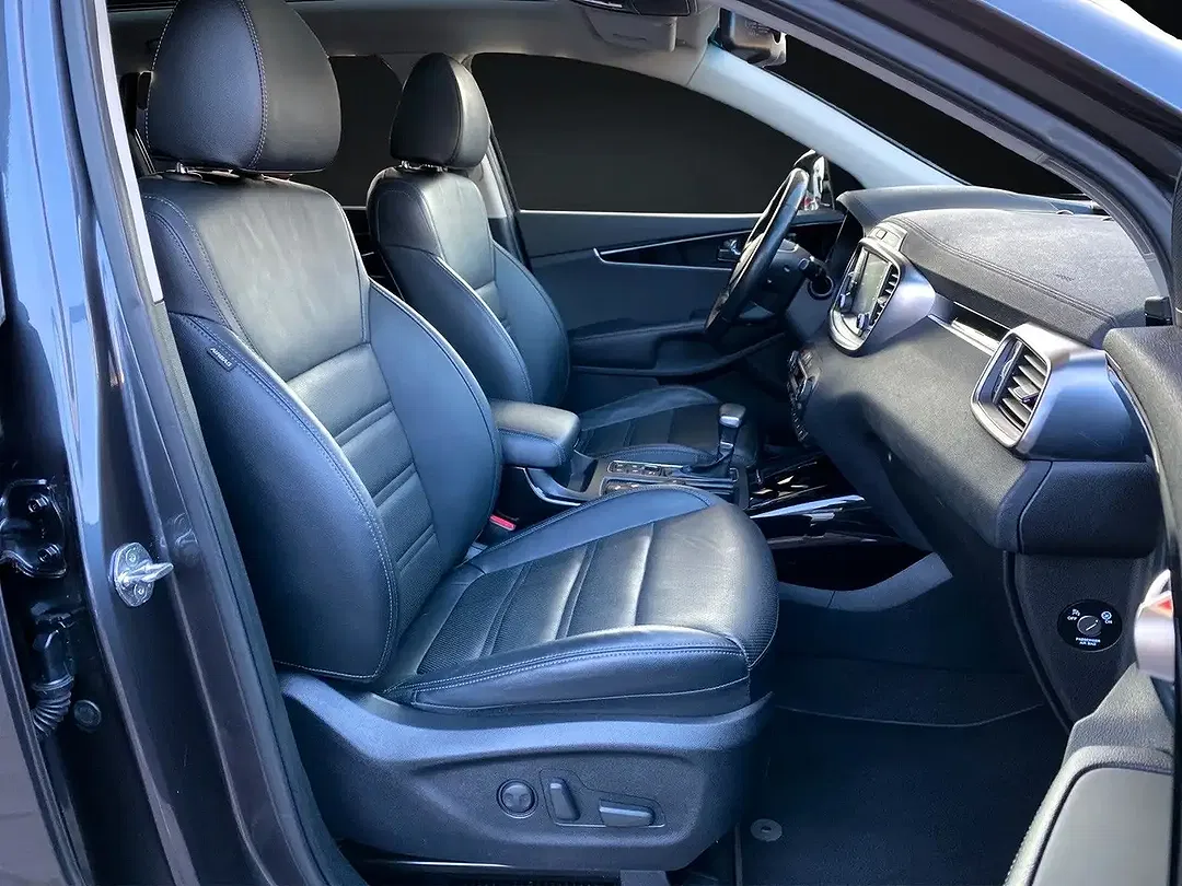 Kia Sorento - Thumbnail 14