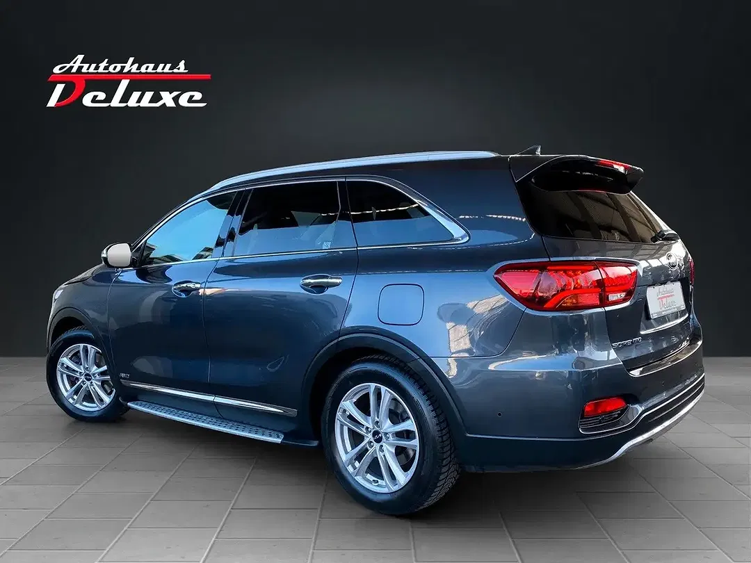 Kia Sorento - Thumbnail 5