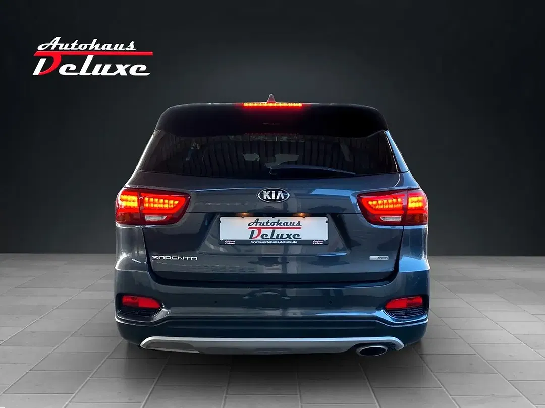 Kia Sorento - Thumbnail 6