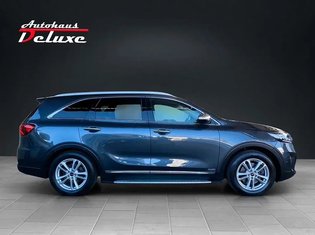 Kia Sorento - Thumbnail 8