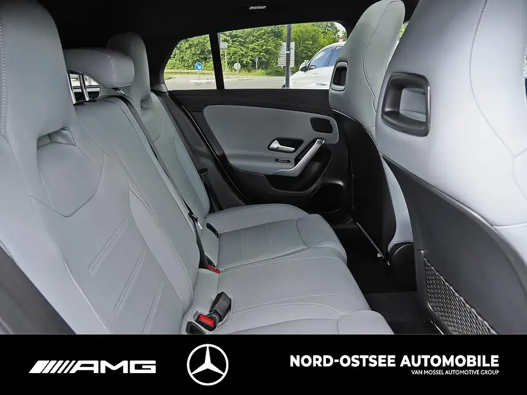 Mercedes-Benz CLA 200 - Thumbnail 13