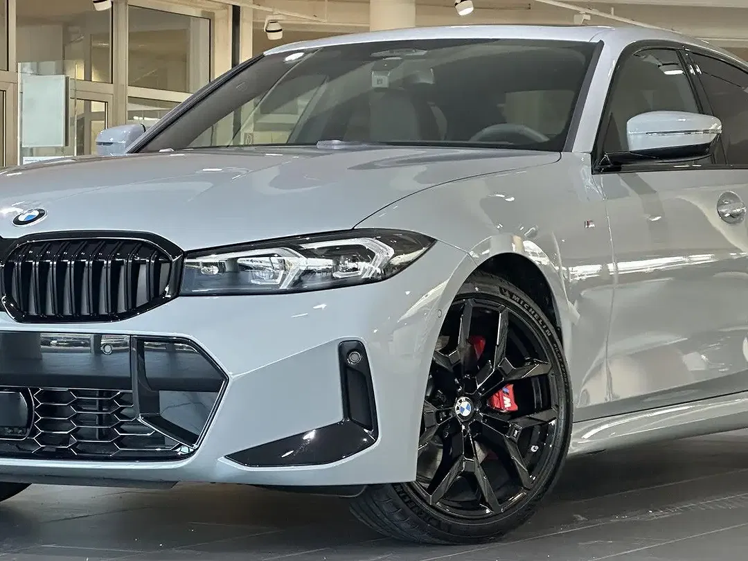 BMW 330 - Thumbnail 4