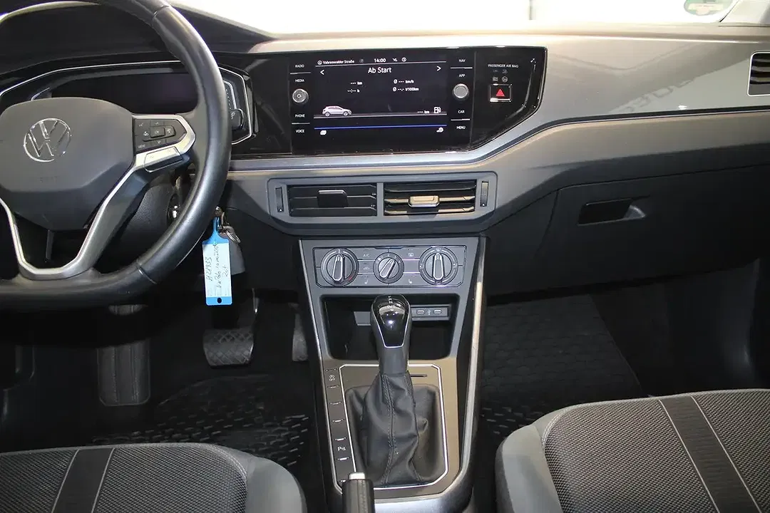 Volkswagen Polo - Thumbnail 10