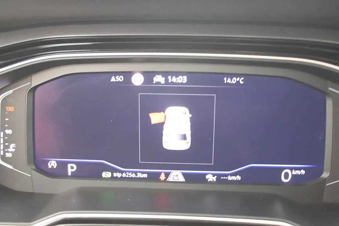 Volkswagen Polo - Thumbnail 13