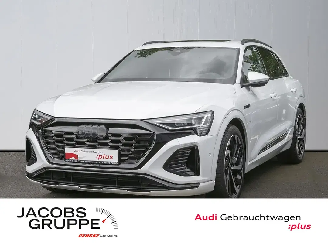 Audi Q8 - Thumbnail 1