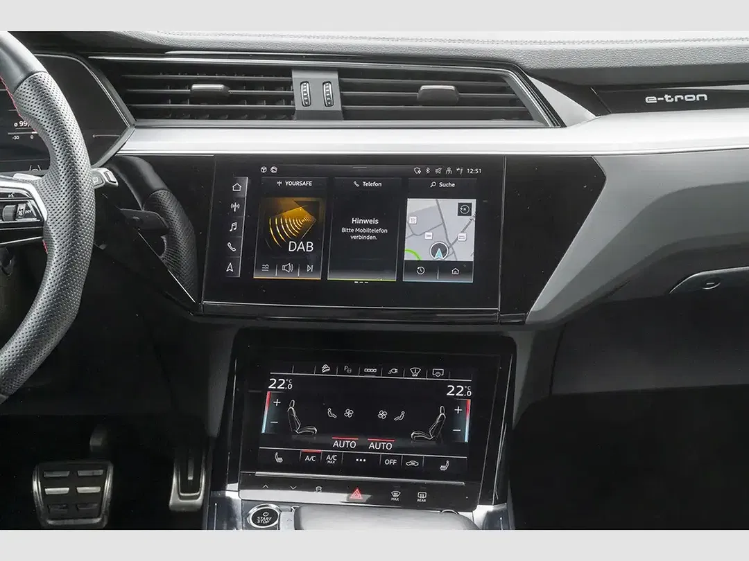Audi Q8 - Thumbnail 12