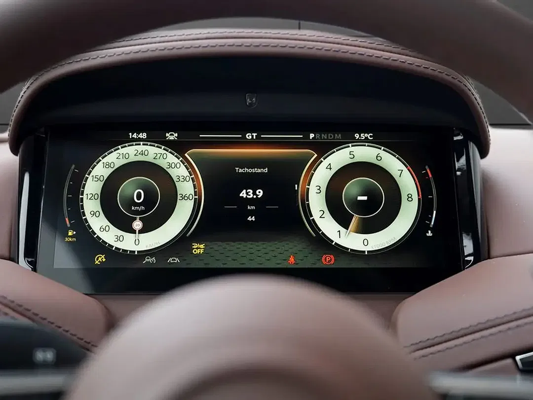 Aston Martin DB12 - Thumbnail 6