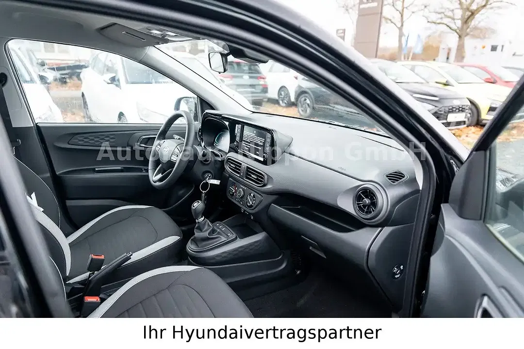 Hyundai i10 - Thumbnail 12