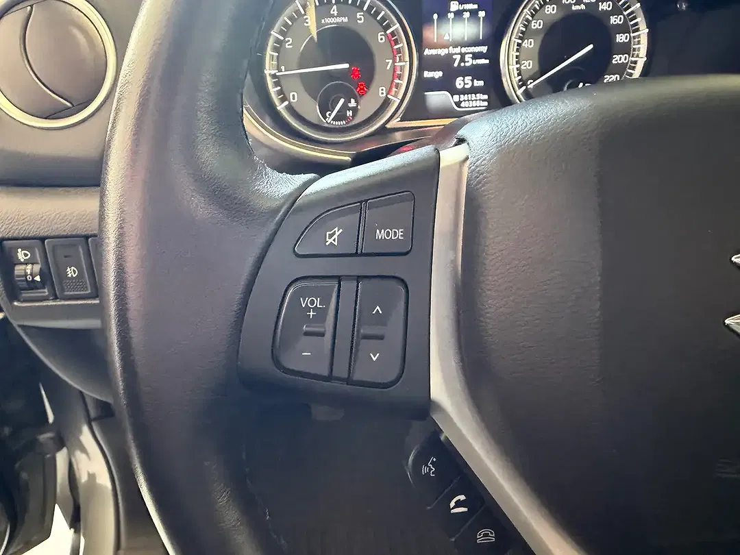 Suzuki Vitara - Thumbnail 14