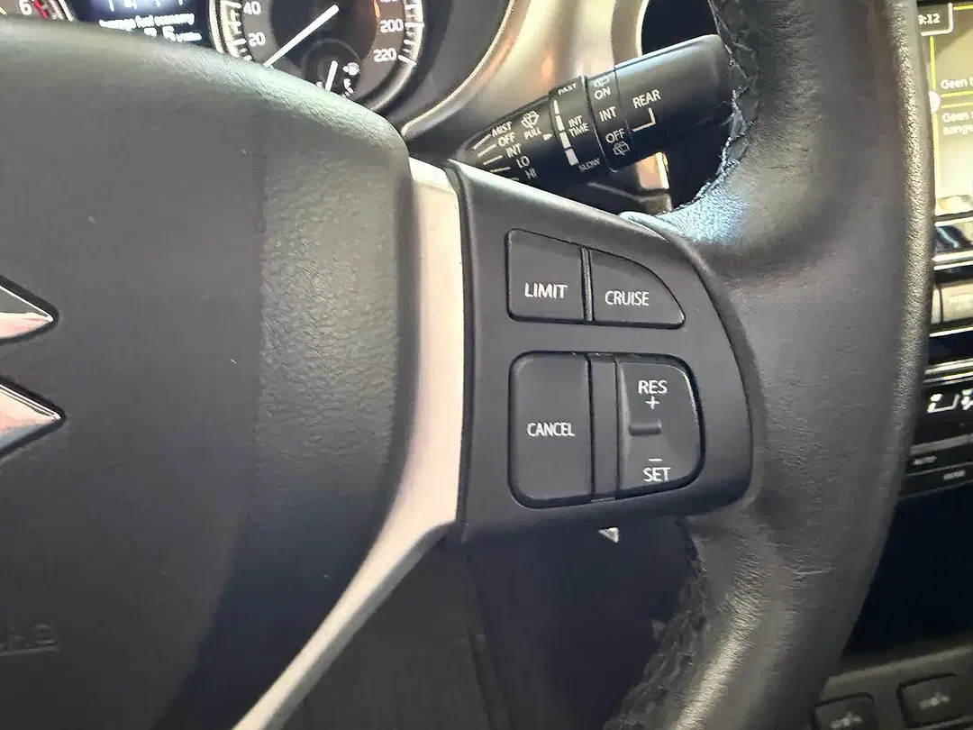 Suzuki Vitara - Thumbnail 15