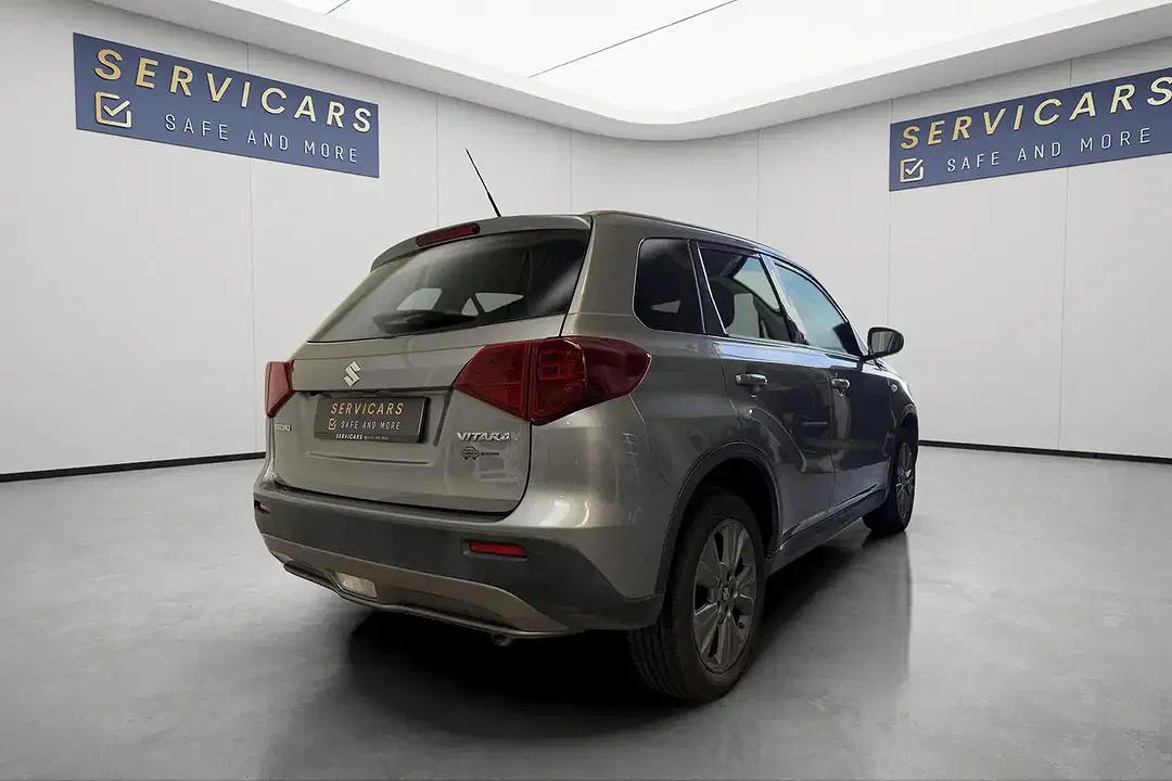 Suzuki Vitara - Thumbnail 5