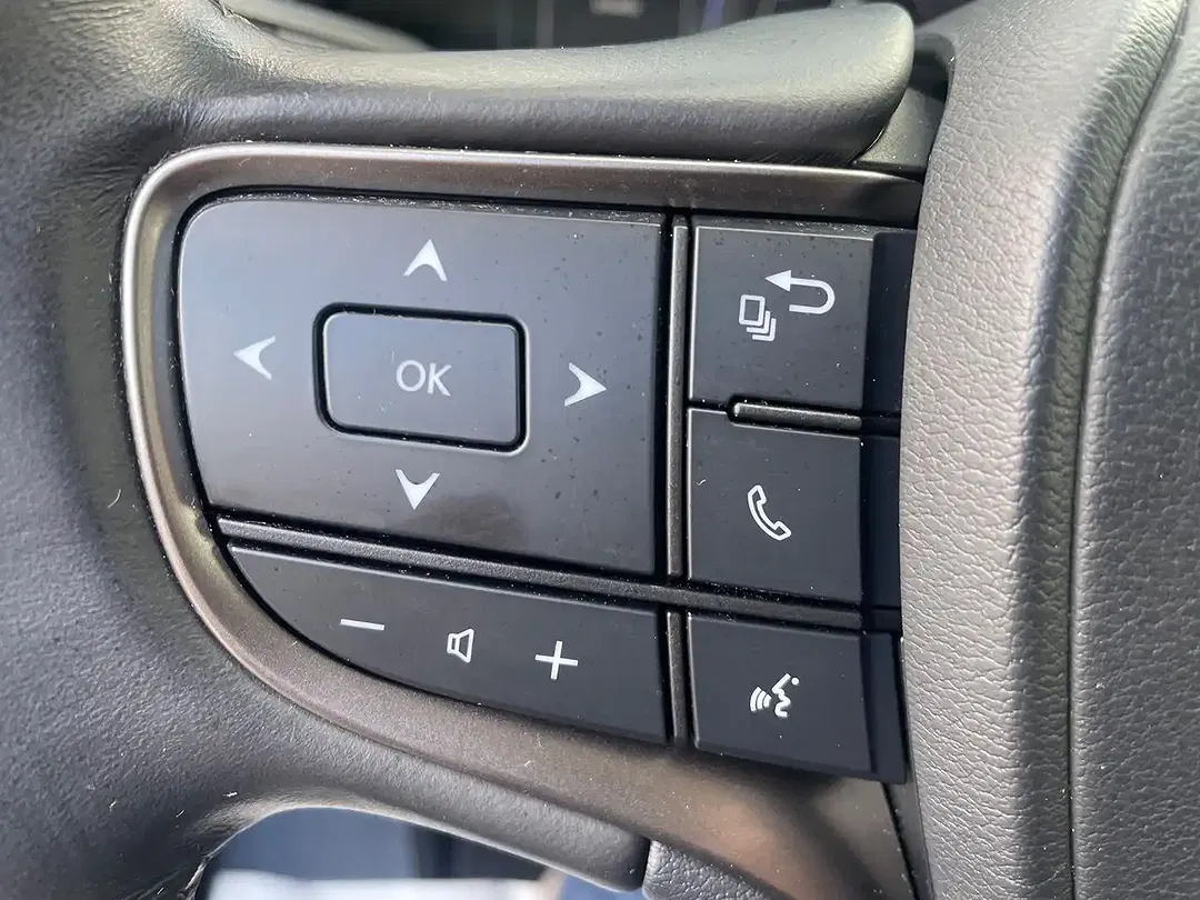 Lexus UX 250h - Thumbnail 20