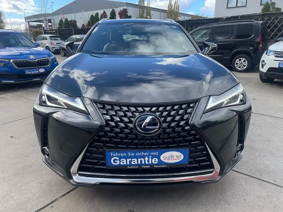 Lexus UX 250h - Thumbnail 8