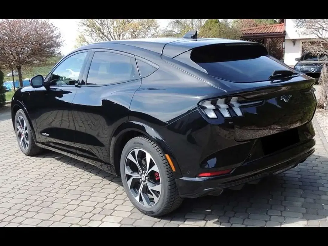 Ford Mustang Mach-E - Thumbnail 10
