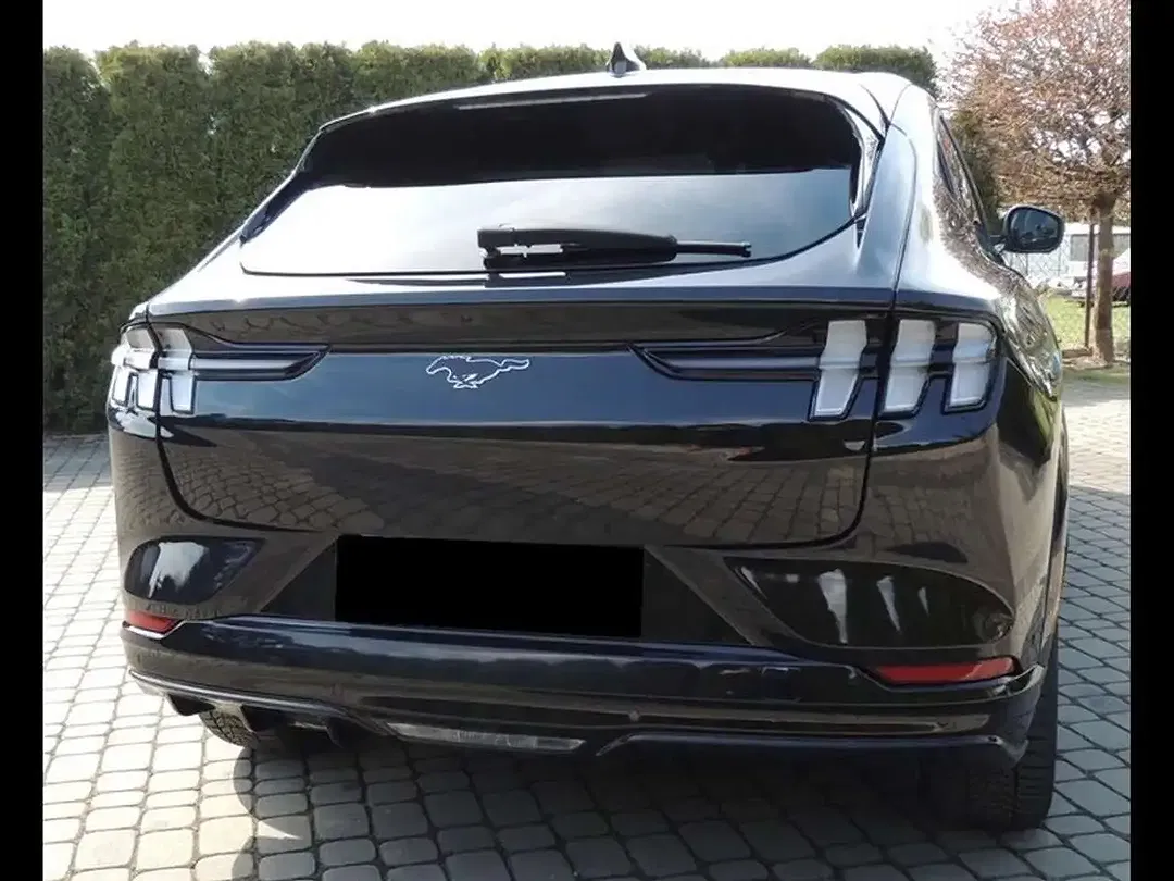 Ford Mustang Mach-E - Thumbnail 11
