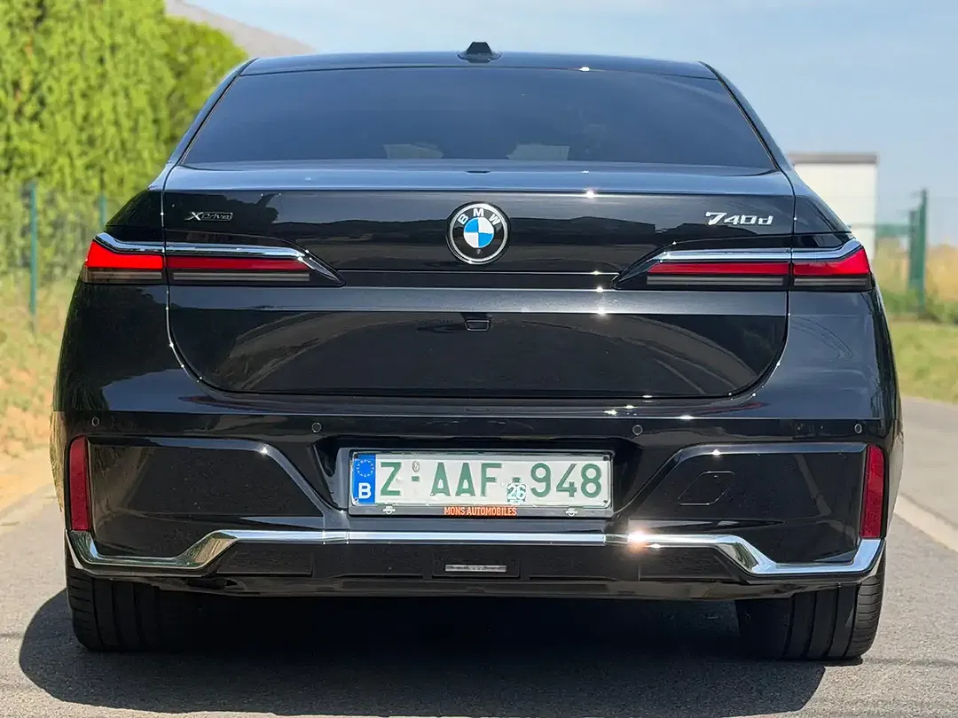 BMW 740 - Thumbnail 5