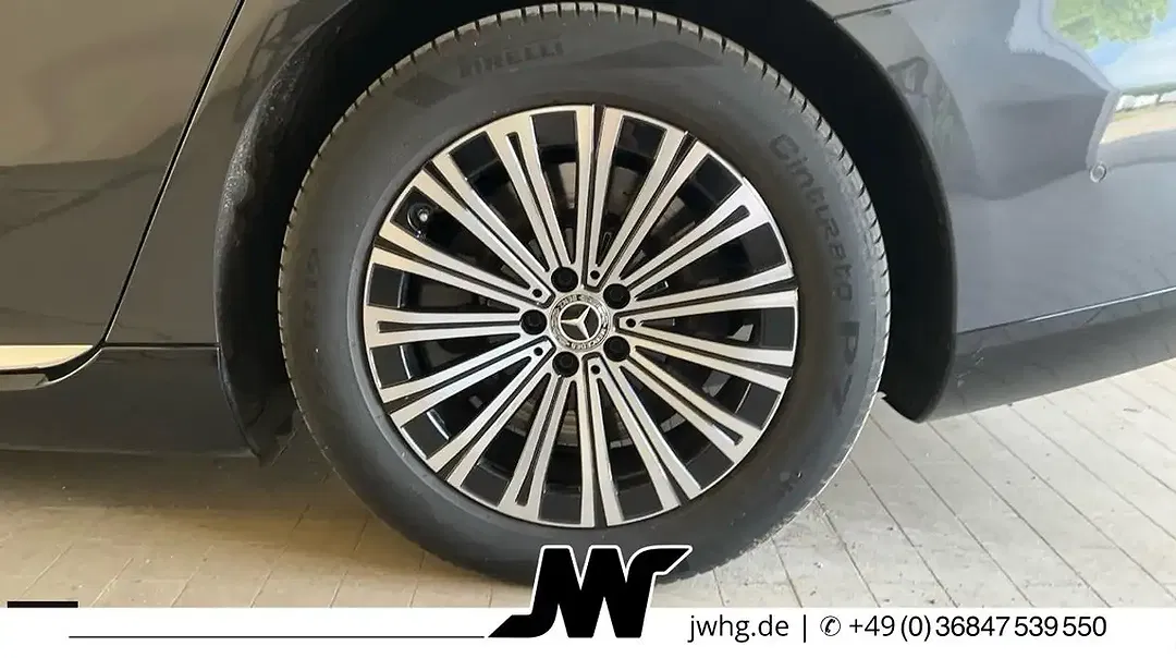 Mercedes-Benz EQS - Thumbnail 11