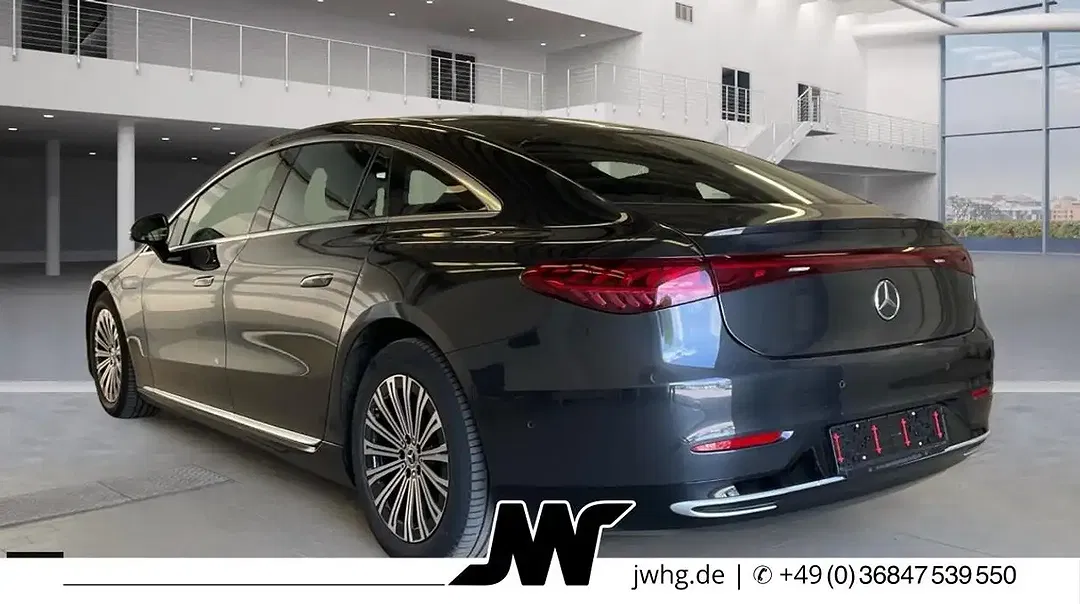 Mercedes-Benz EQS - Thumbnail 13