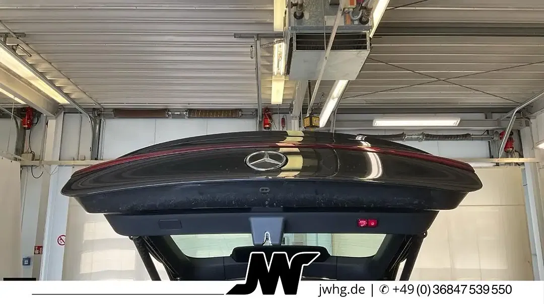 Mercedes-Benz EQS - Thumbnail 8