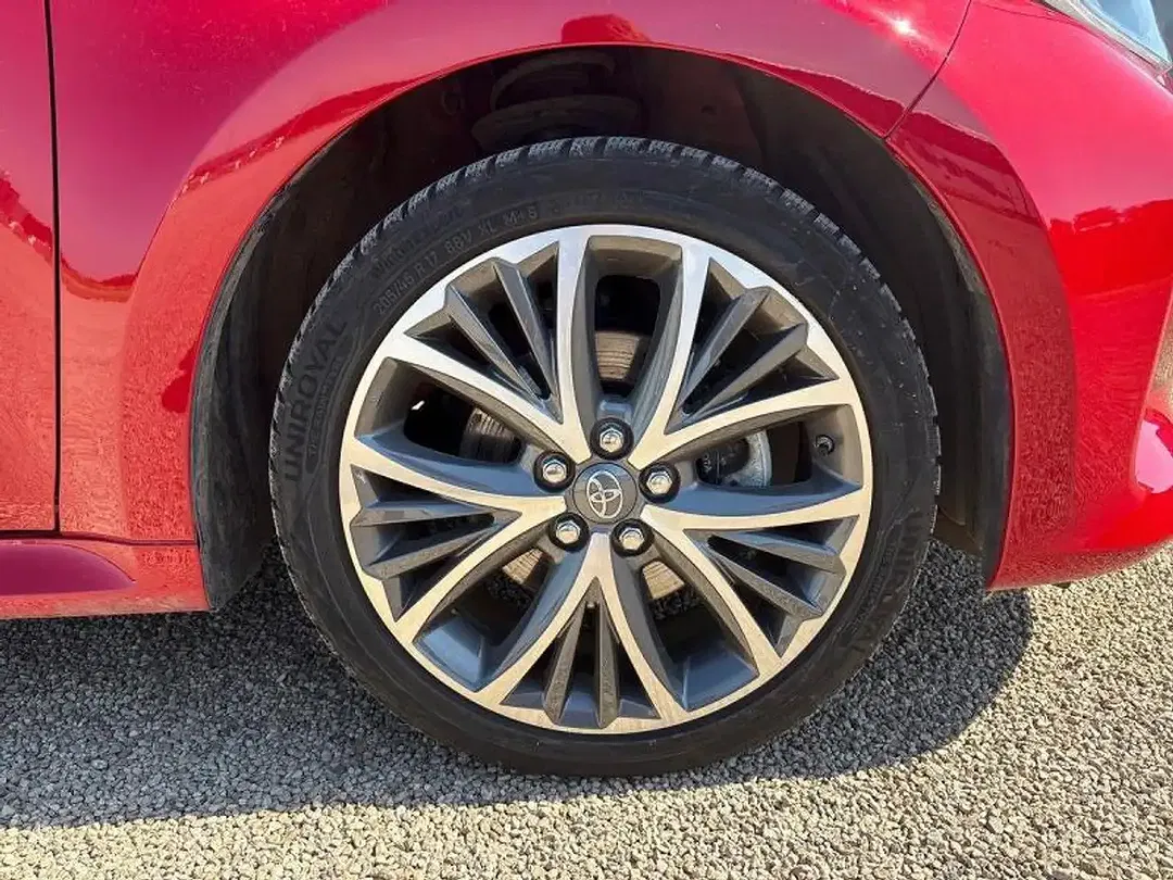 Toyota Yaris - Thumbnail 6