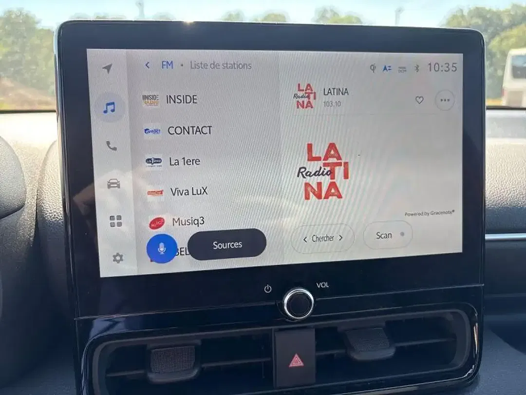Toyota Yaris - Thumbnail 9
