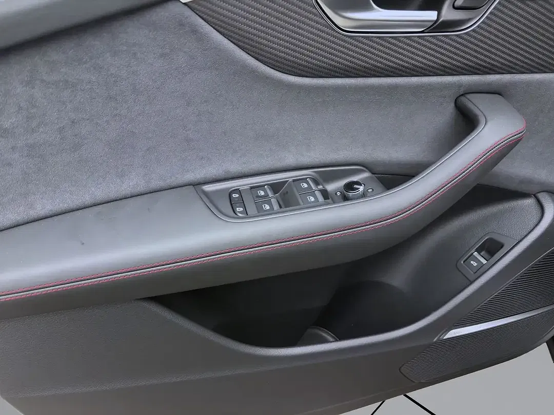 Audi Q8 - Thumbnail 11