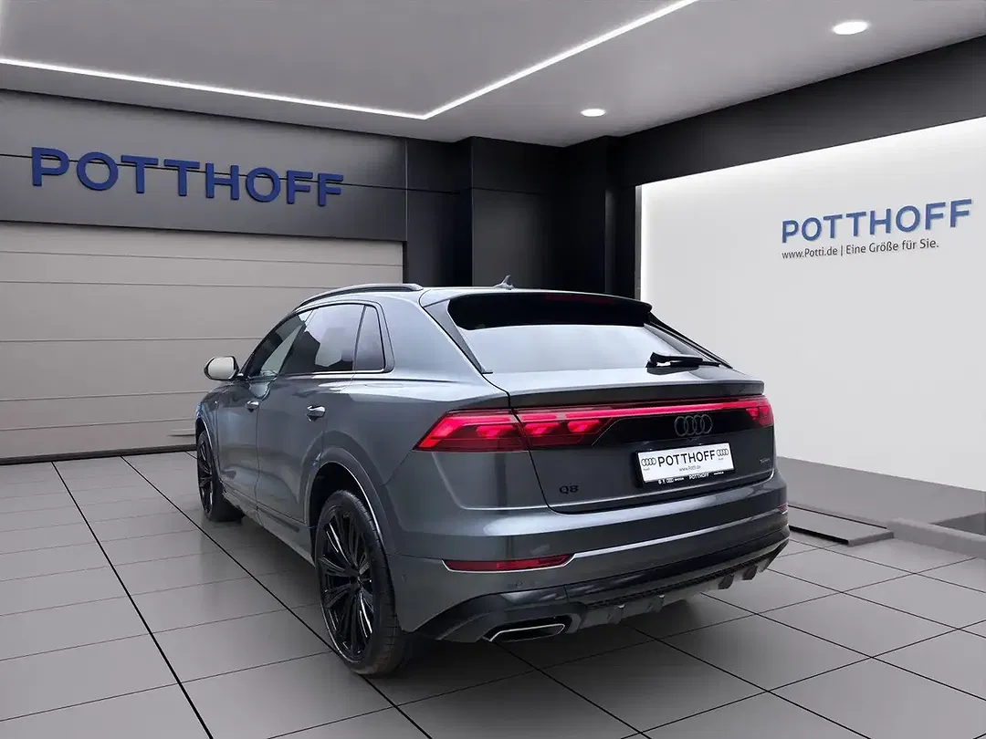 Audi Q8 - Thumbnail 3
