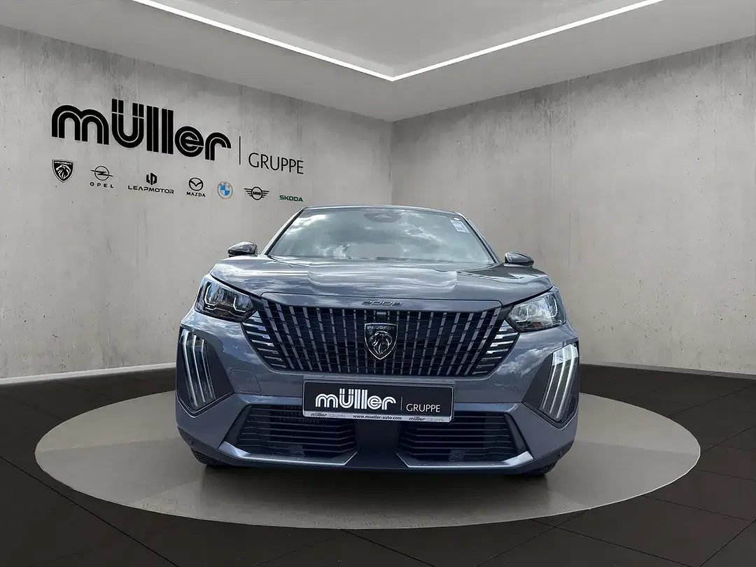Peugeot 2008 - Thumbnail 3