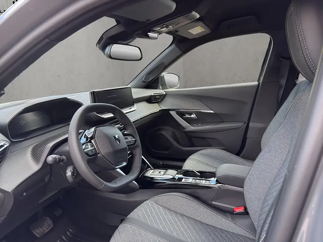 Peugeot 2008 - Thumbnail 8