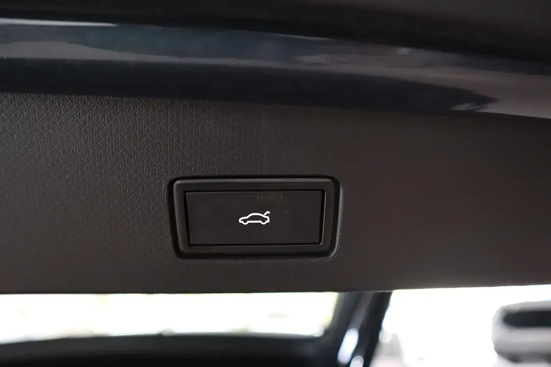 CUPRA Tavascan - Thumbnail 12
