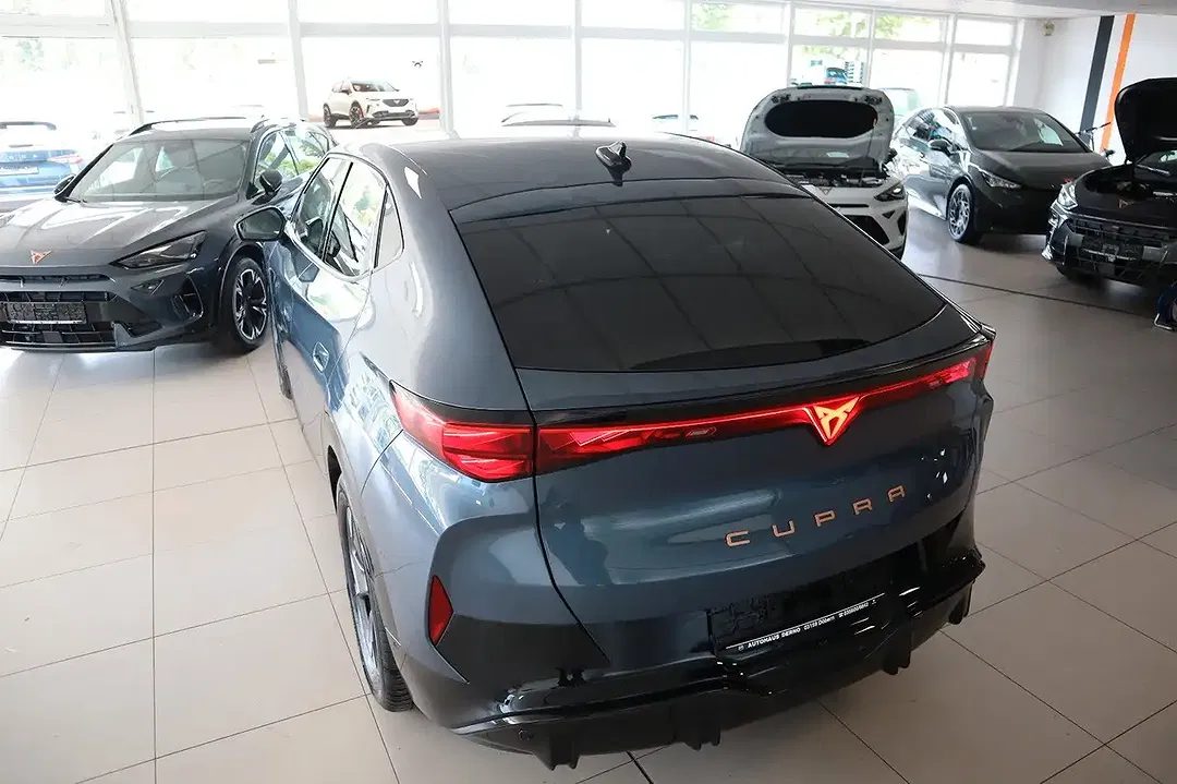CUPRA Tavascan - Thumbnail 6