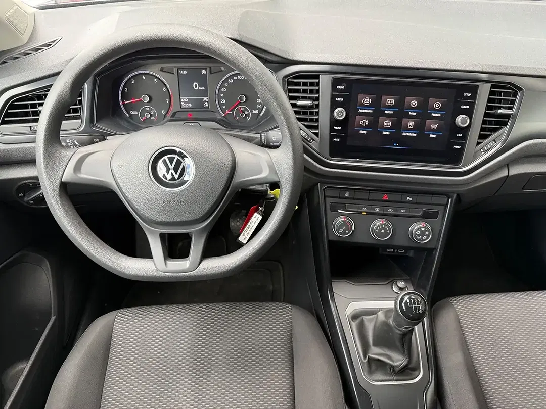 Volkswagen T-Roc - Thumbnail 5