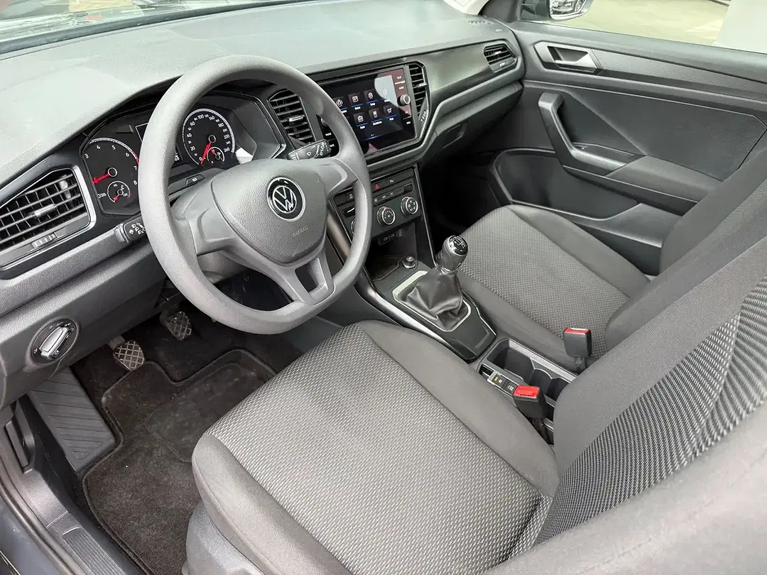 Volkswagen T-Roc - Thumbnail 8