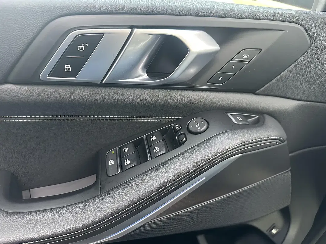 BMW X5 - Thumbnail 18