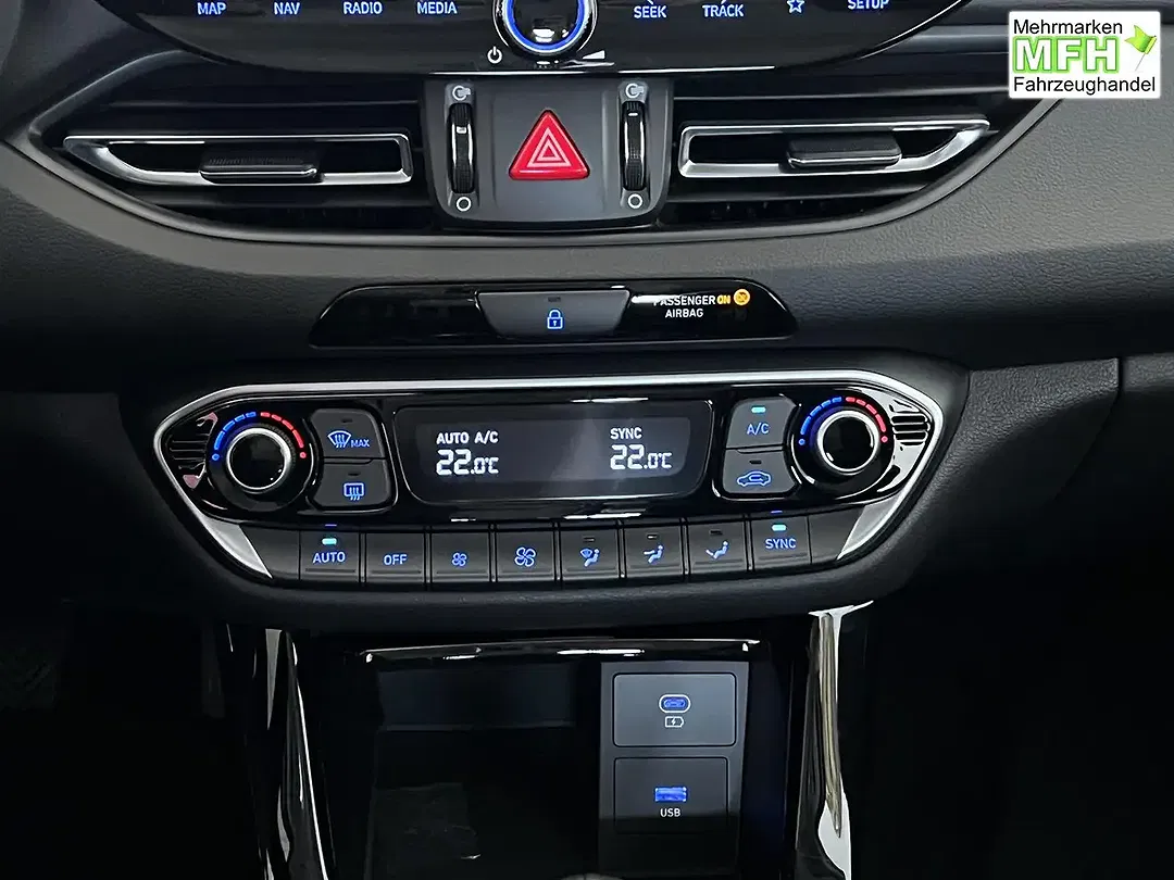 Hyundai i30 - Thumbnail 12