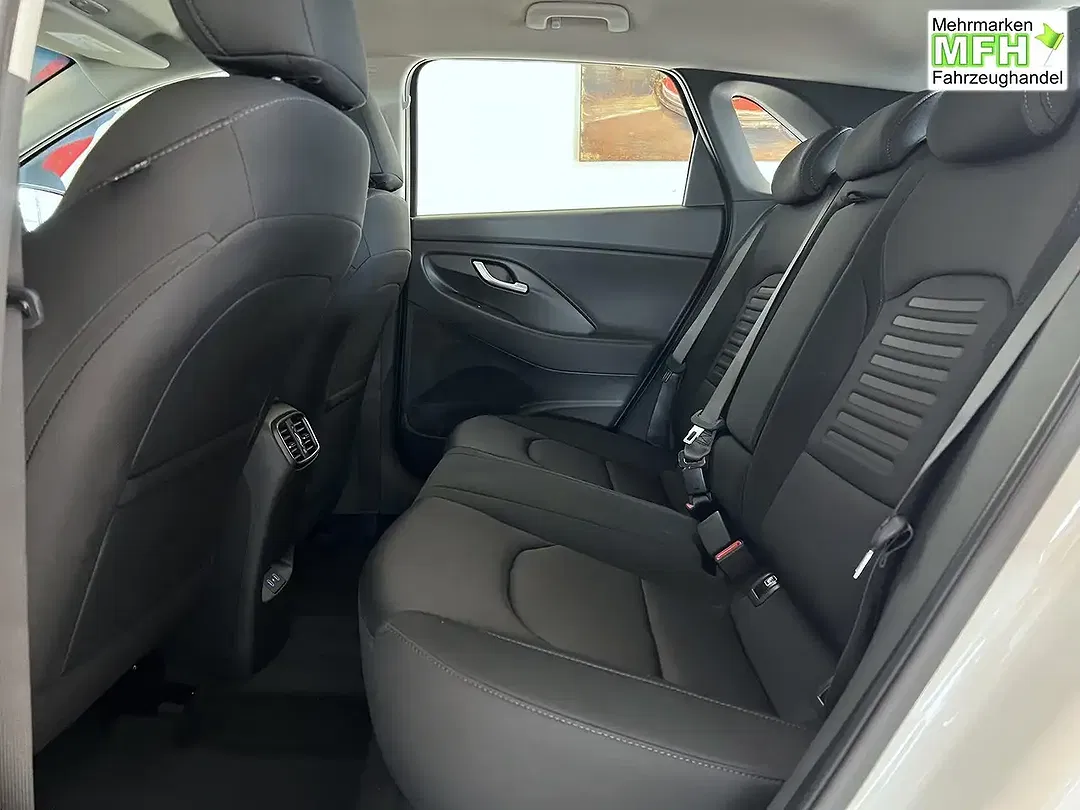 Hyundai i30 - Thumbnail 14
