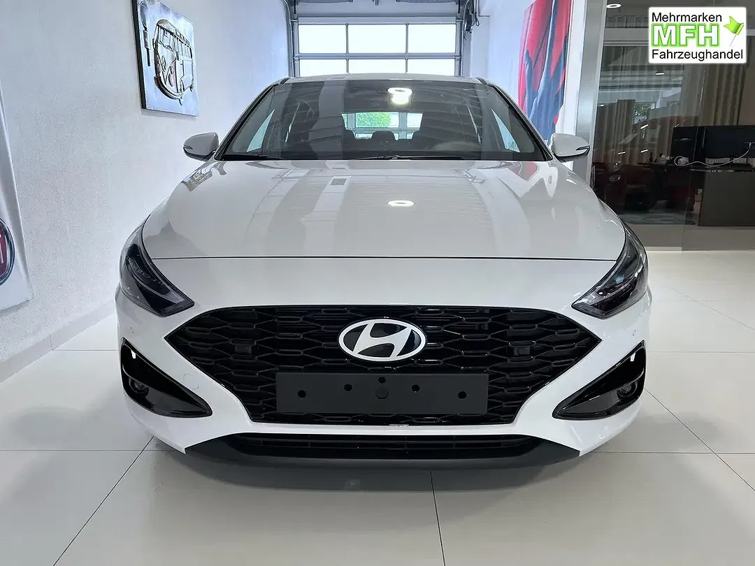 Hyundai i30 - Thumbnail 2