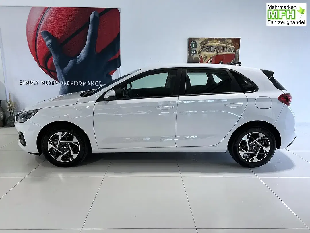 Hyundai i30 - Thumbnail 3
