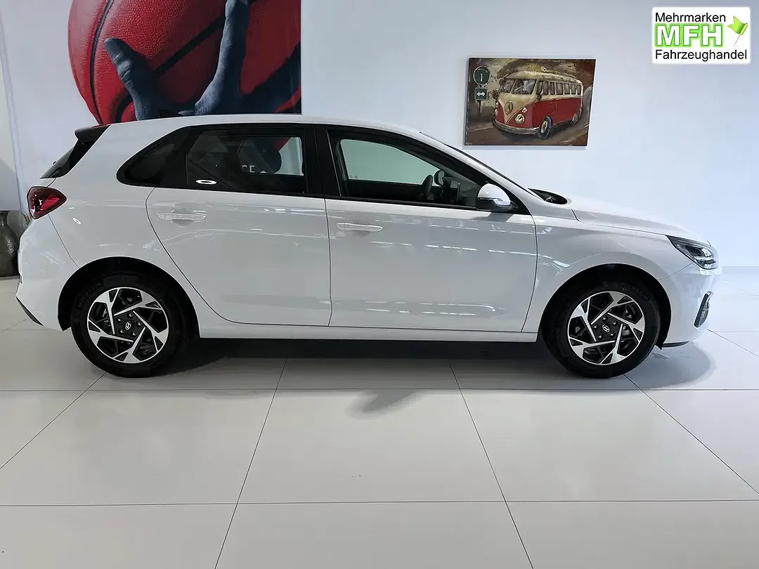Hyundai i30 - Thumbnail 4