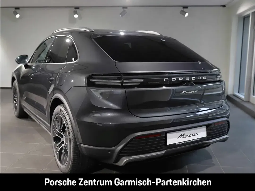 Porsche Macan - Thumbnail 3