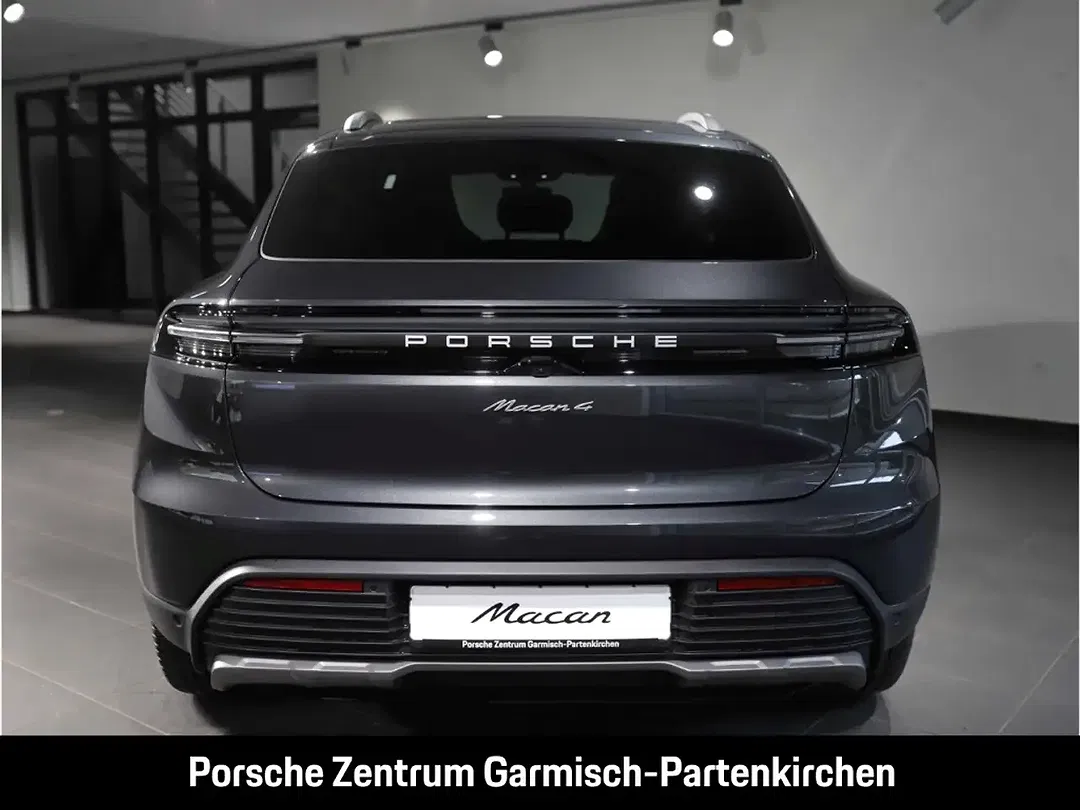 Porsche Macan - Thumbnail 5