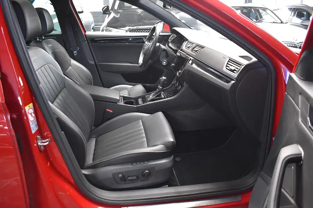 Skoda Superb - Thumbnail 11