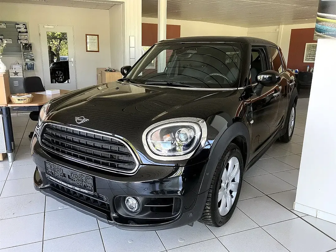 MINI Cooper Countryman - Thumbnail 3
