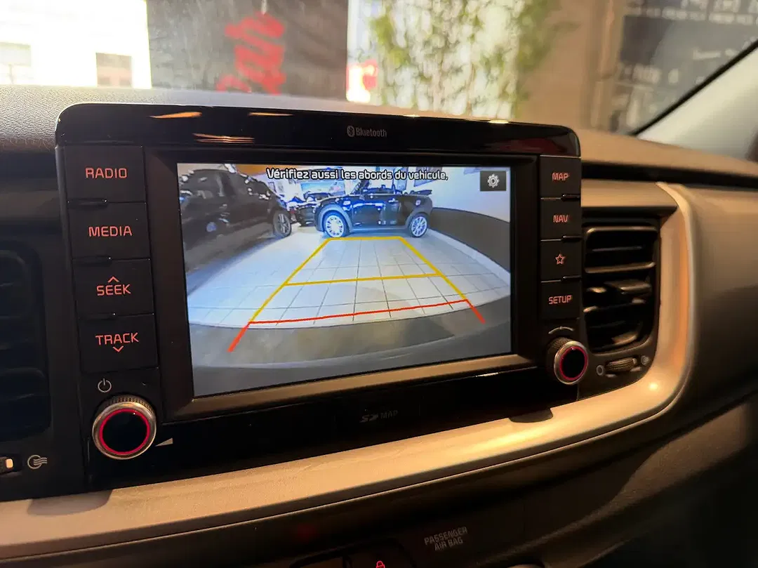 Kia Stonic - Thumbnail 15