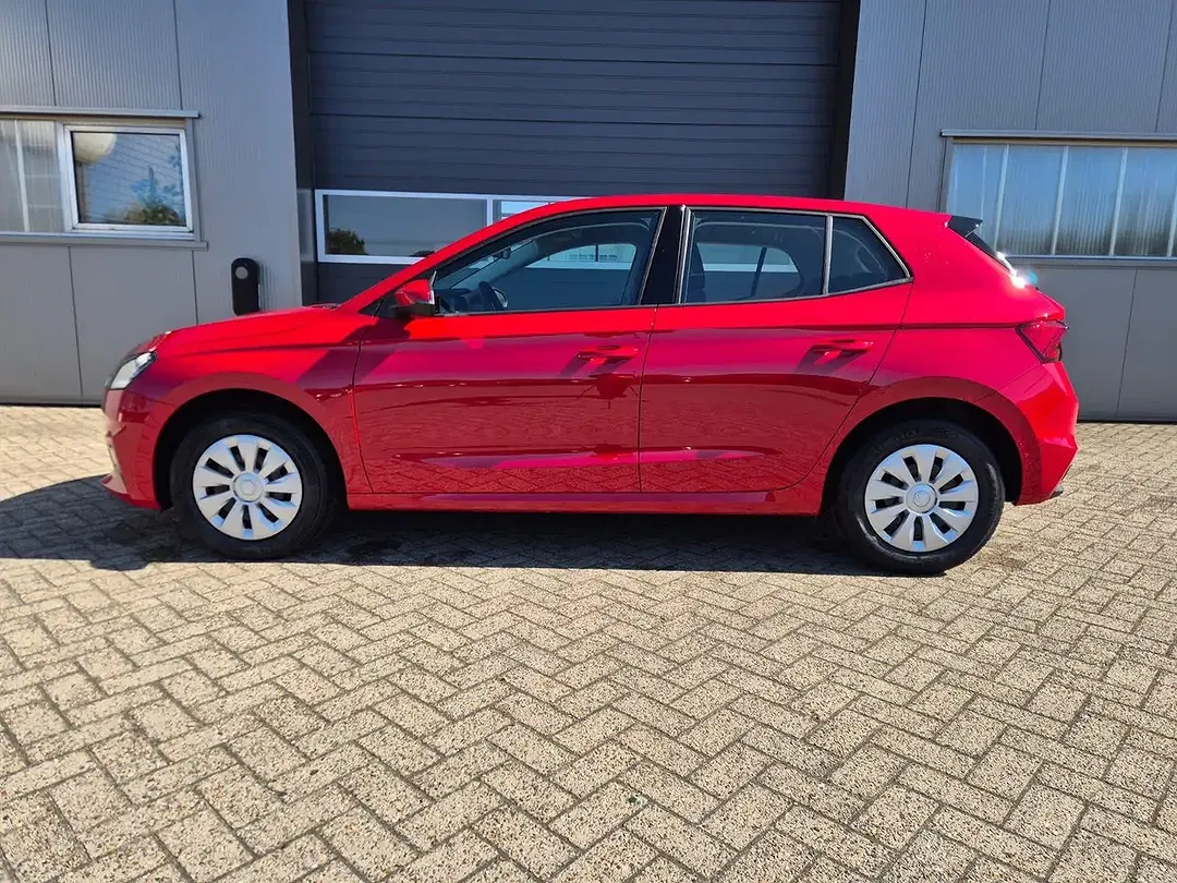 Skoda Fabia - Thumbnail 2