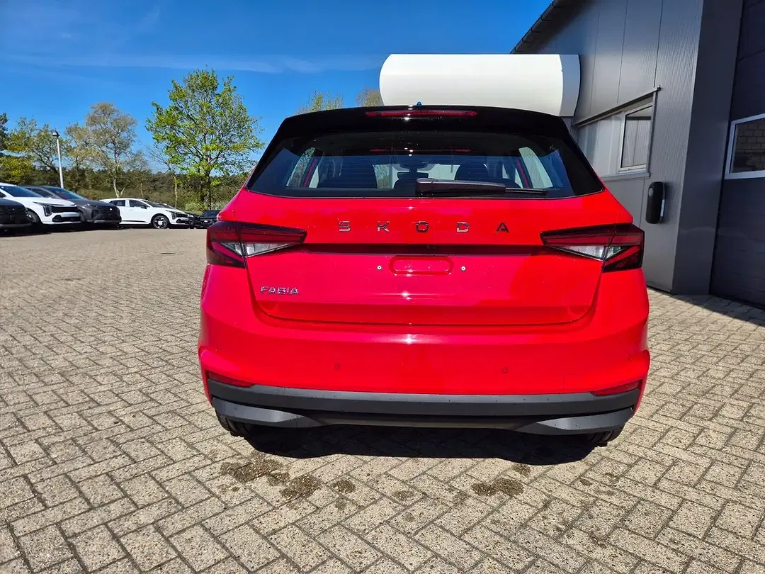 Skoda Fabia - Thumbnail 4